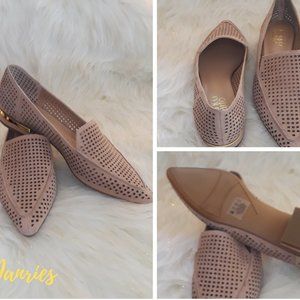 **NWOB** Franco Sarto Starland Flat Nude Size 8